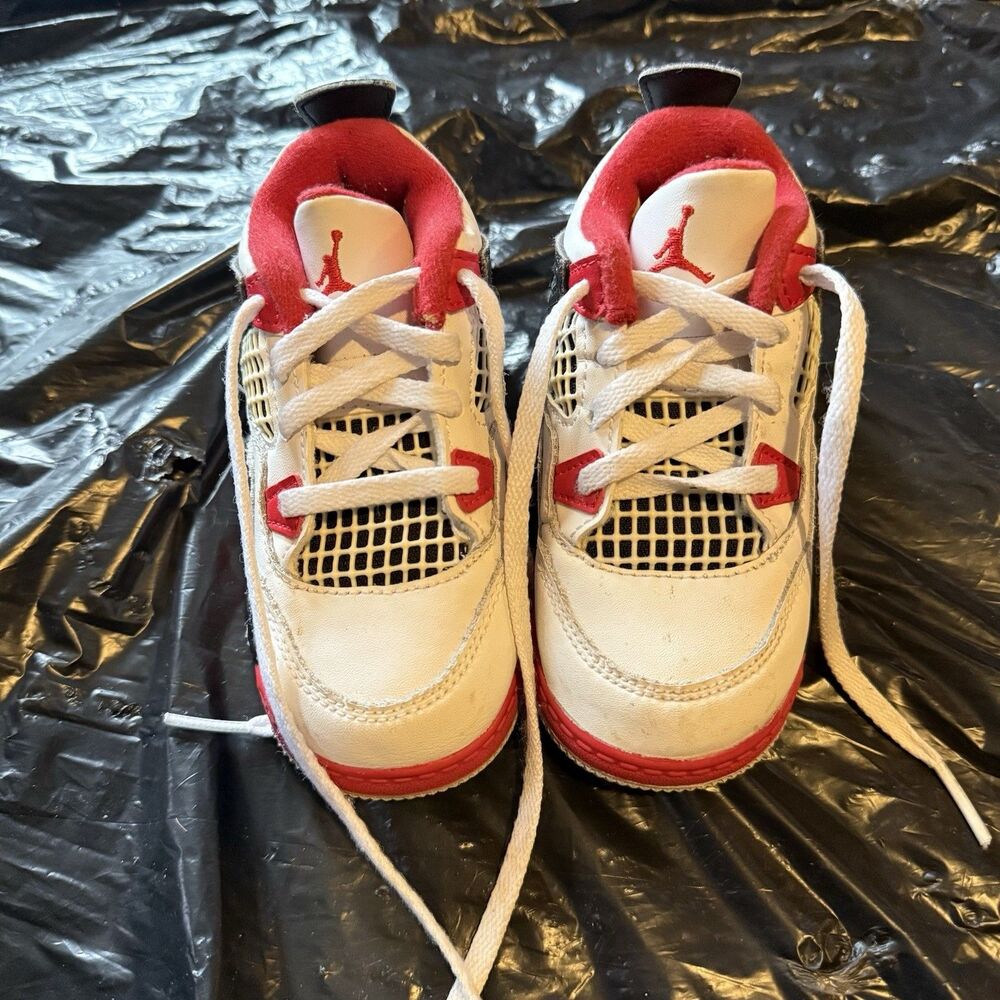 Nike Air Jordan 4 Fire Red  Kids Sneakers 8c